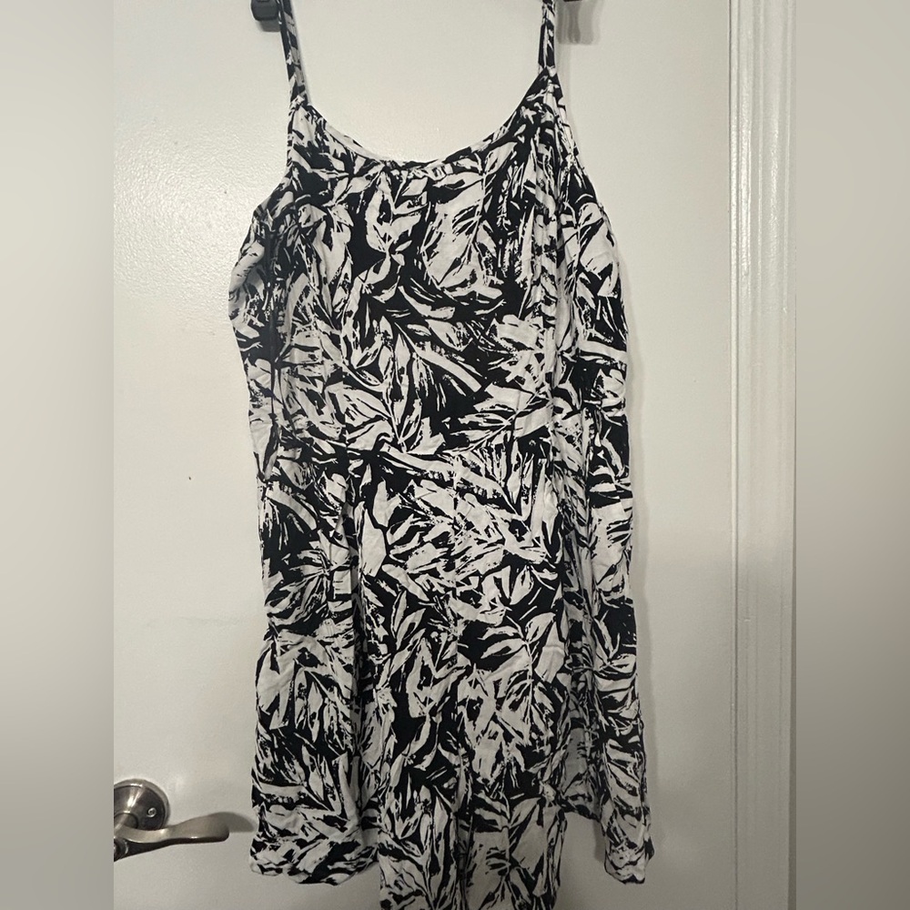 F&F Monochrome Floral Pattern Dress